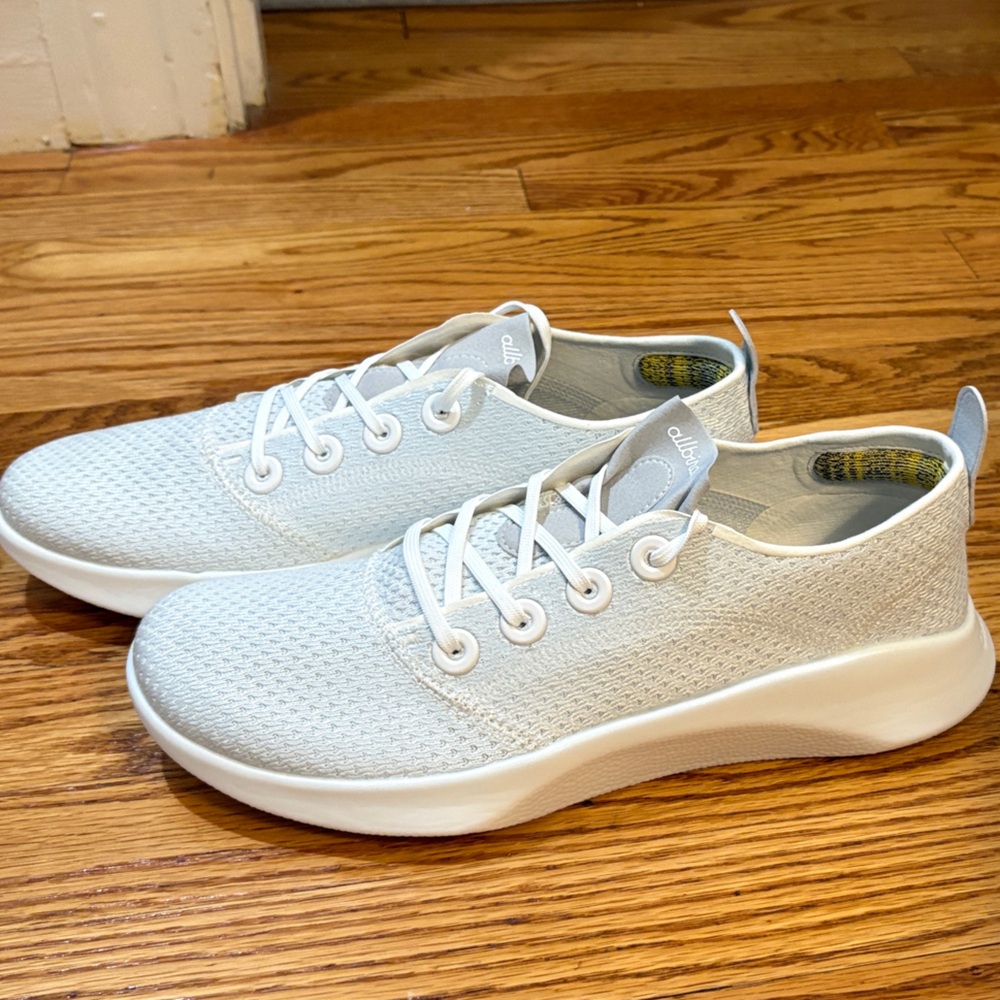 allbirds Women's Light Gray and White Tree Runners Sneakers